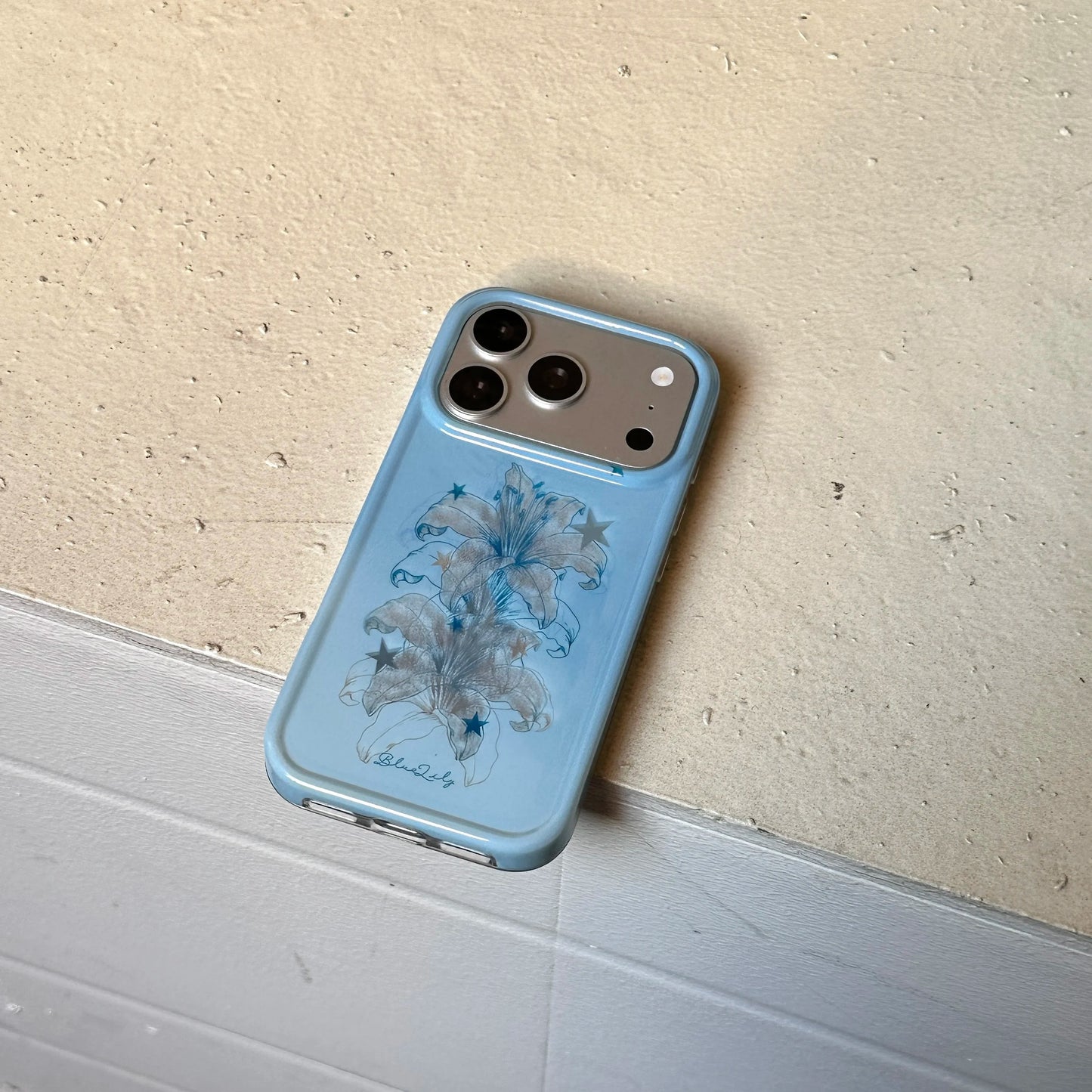 Azure Luna Lily Case