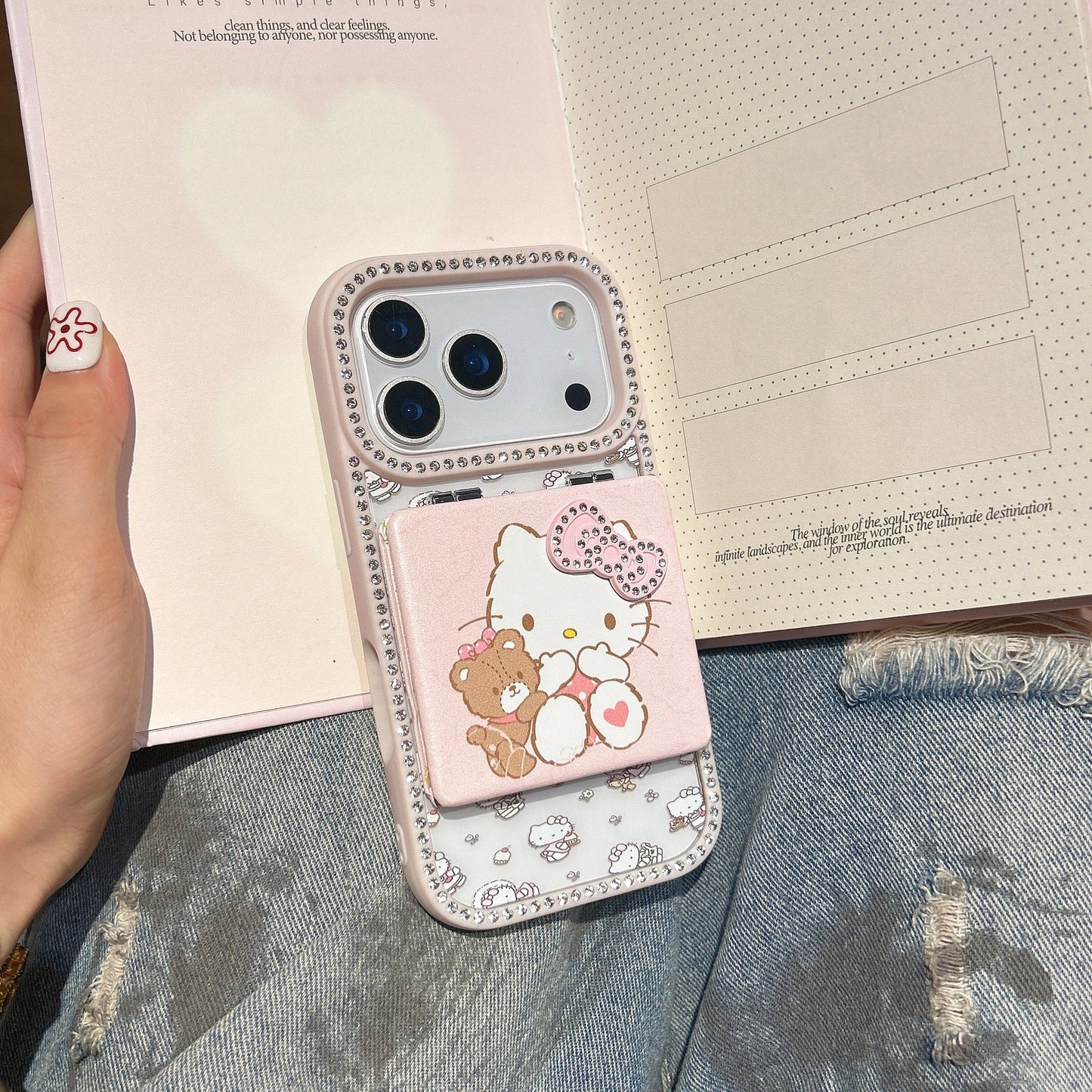Teddy Love Mirror Pearl Charm Case