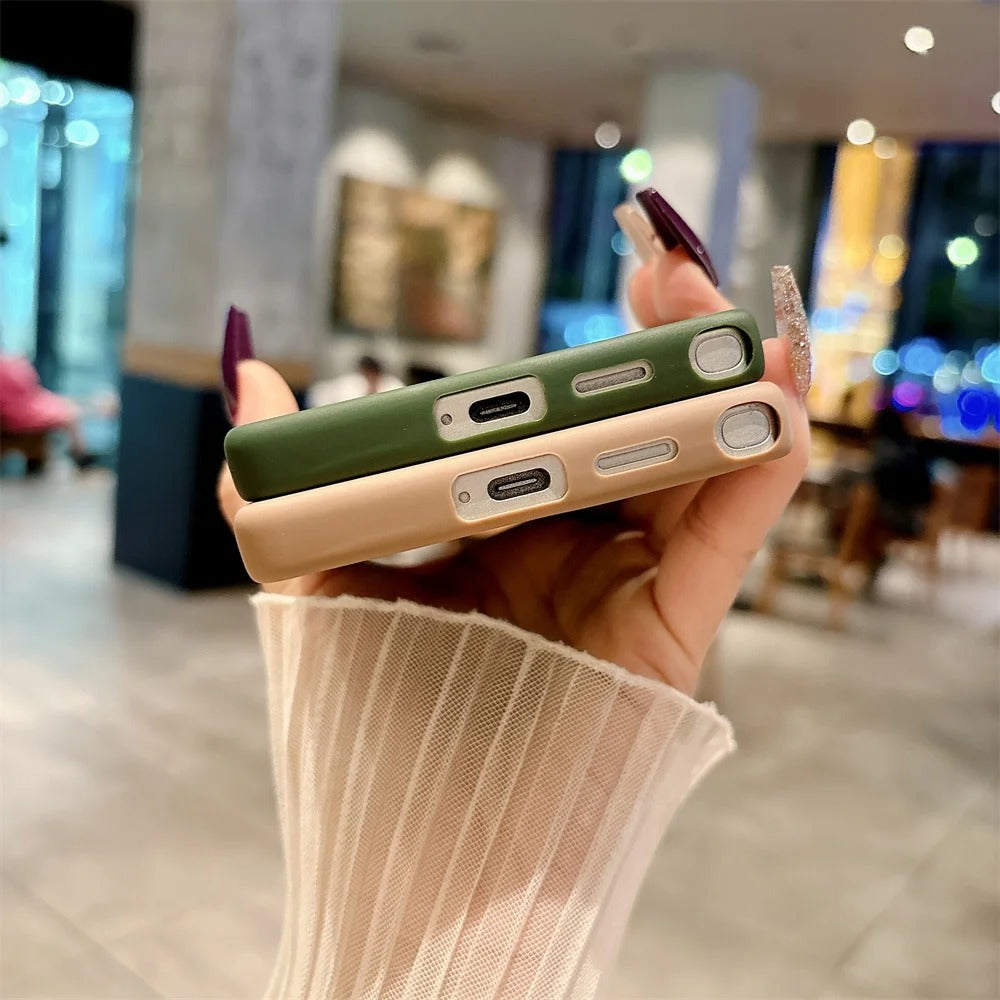 Soft-Tone Magnetic Grip Case
