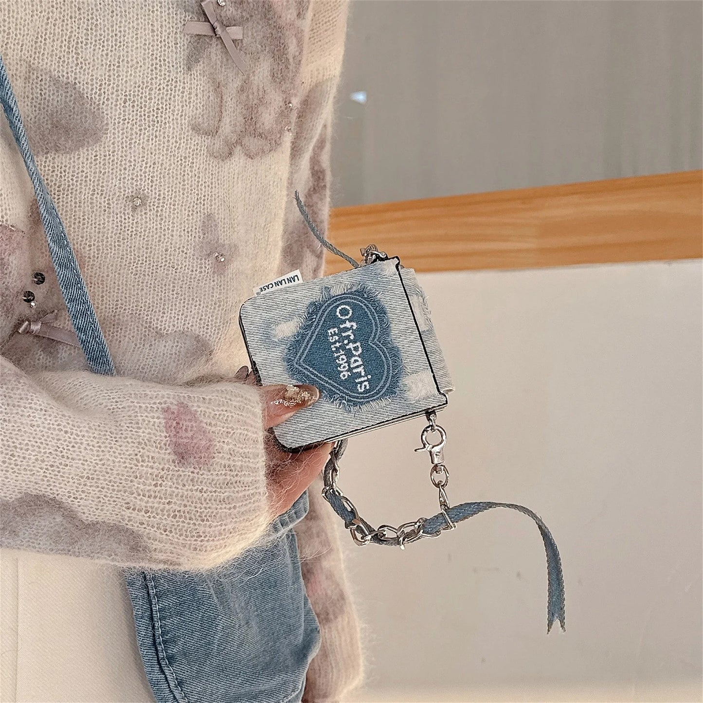 Galaxy Z Flip Series Denim Heart Chain Case
