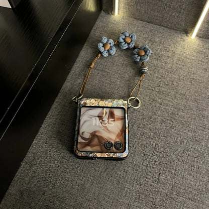 Galaxy Z Flip Series Rustic Vintage Bloom Strap Case