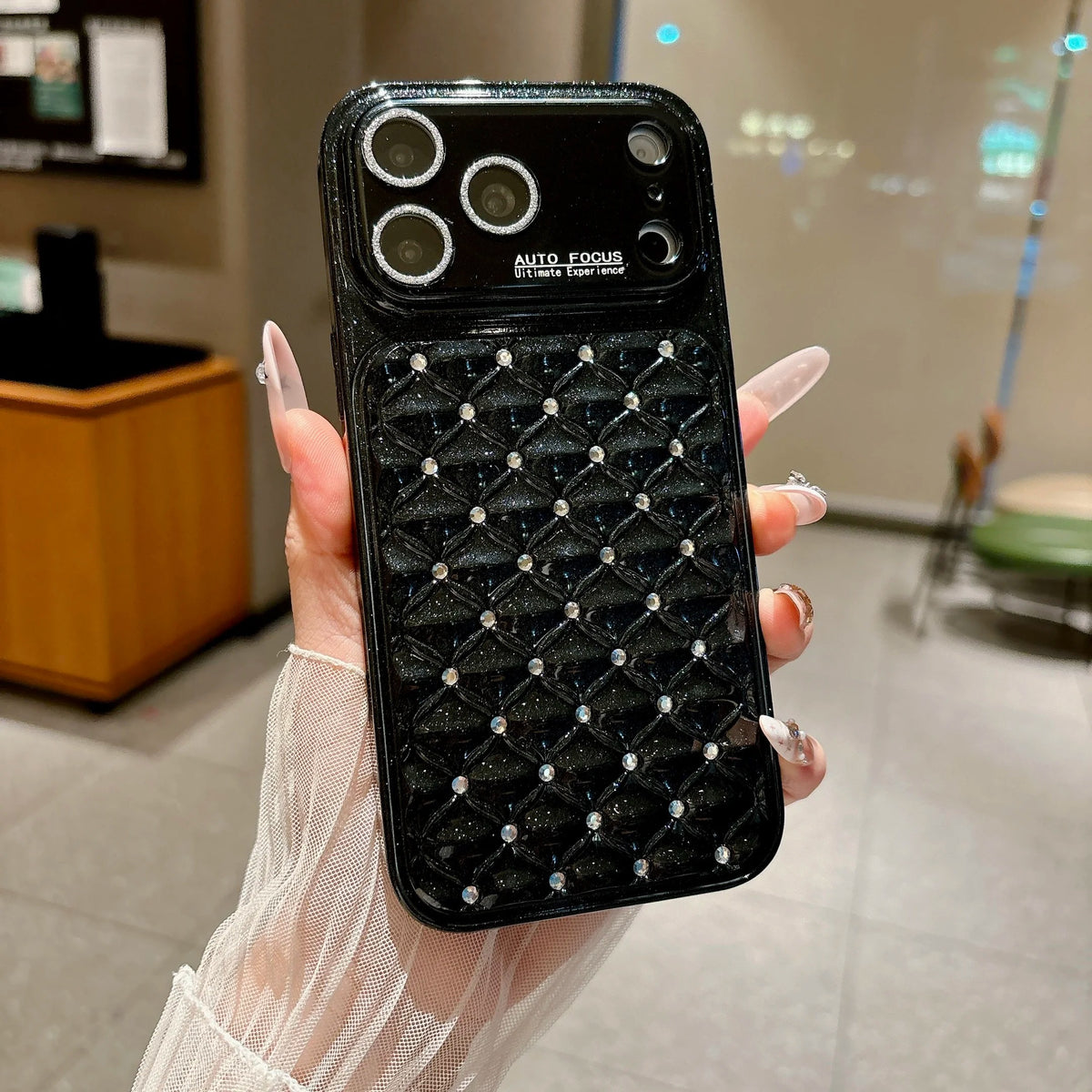 Diamond Grid Glam Case