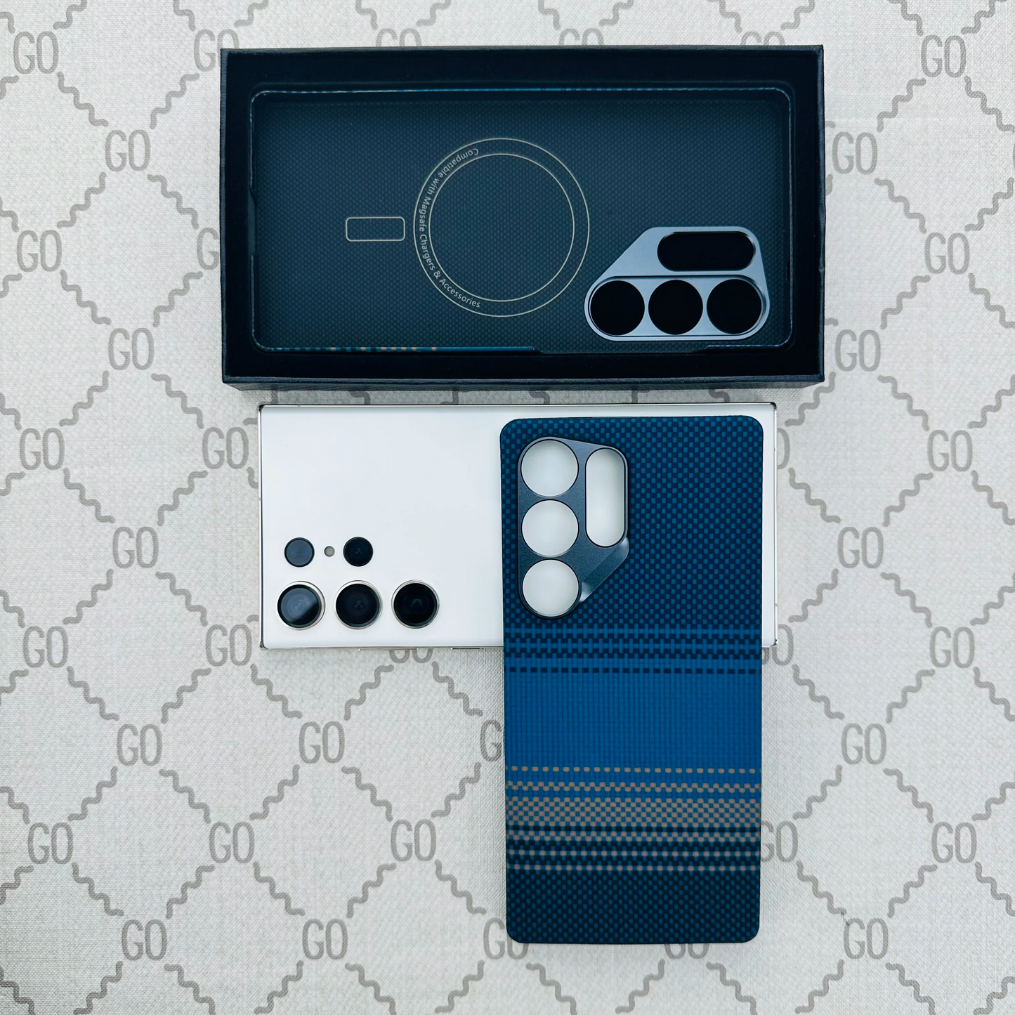 Galaxy S25 Ultra Slim Aramid Carbon Fiber Magnetic Charging Case