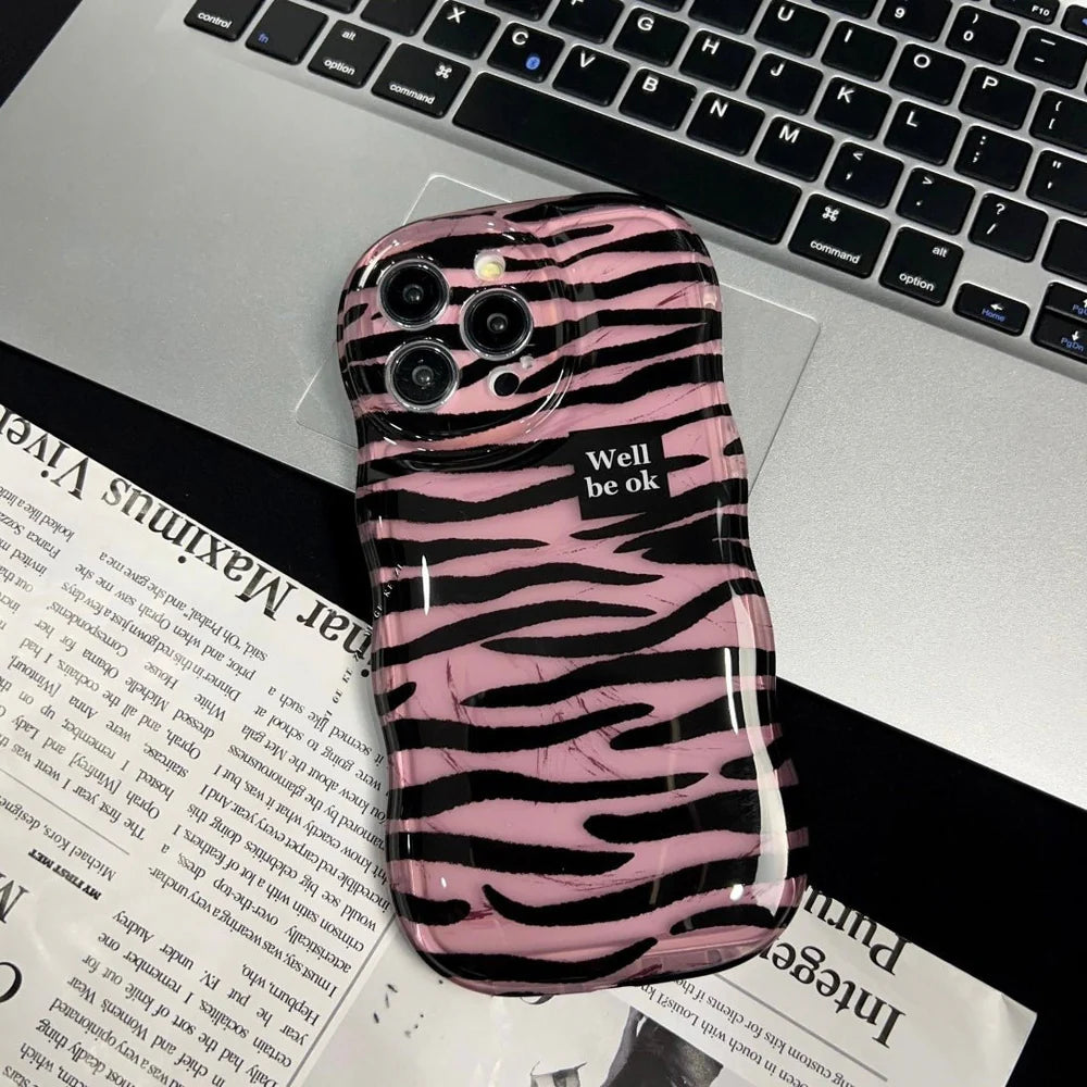 Pink Wavy Leopard Pattern Case