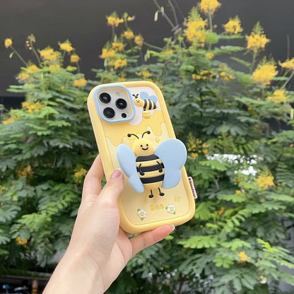 Adorable Buzzing Bee Cartoon Case - iPhone