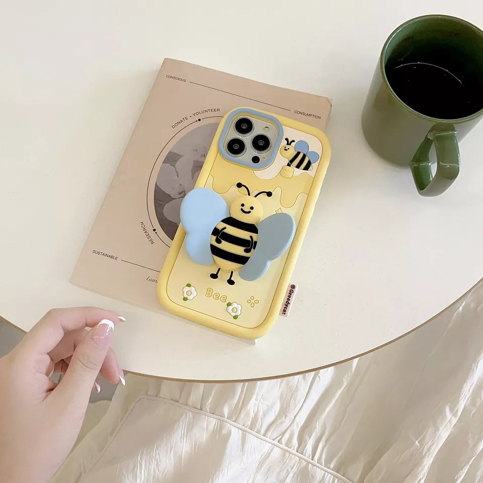 Adorable Buzzing Bee Cartoon Case - iPhone