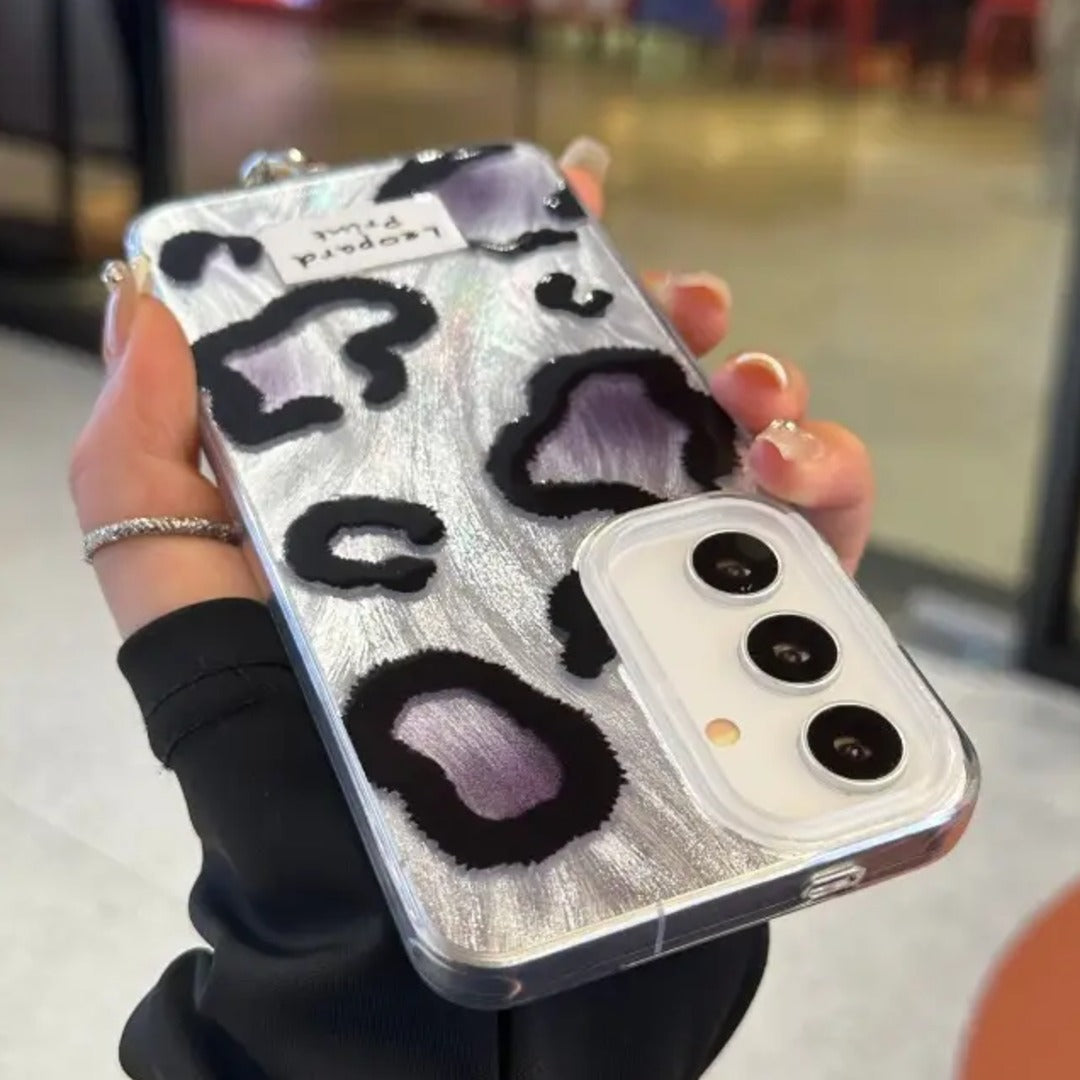 Feline Chic with Pearl Accent Case - Samsung