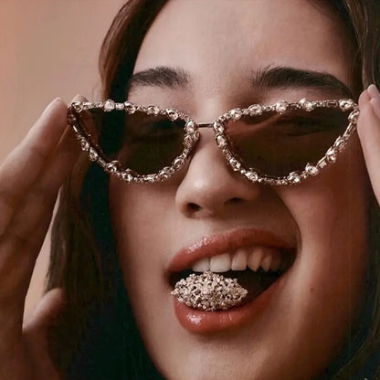 Chic Retro Cat-Eye Sunglasses