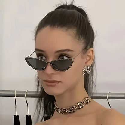 Chic Retro Cat-Eye Sunglasses