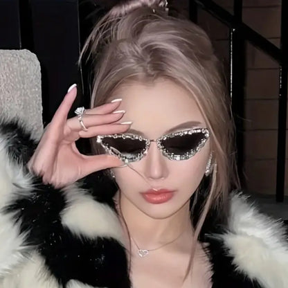 Chic Retro Cat-Eye Sunglasses